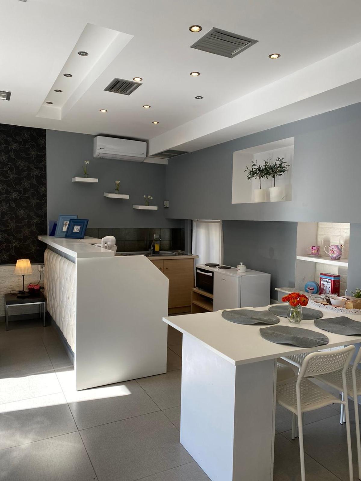 Apollonio Upper View Suites Corinth Dış mekan fotoğraf